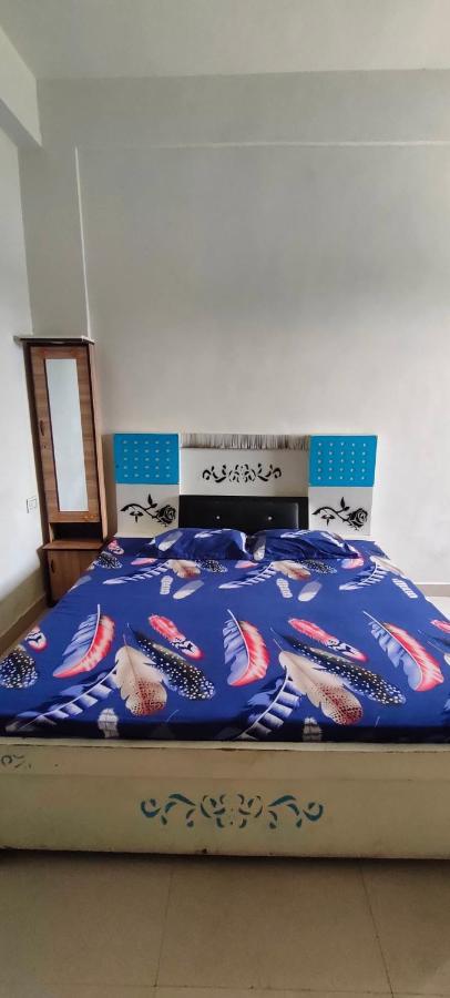 Hotel Yoran Inn & Restaurant By Wb Inn Sadabad Esterno foto
