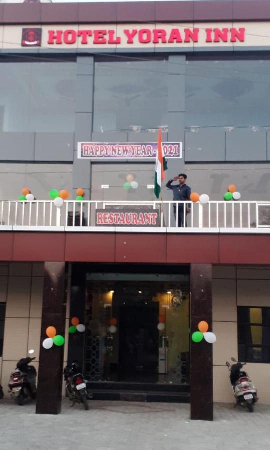 Hotel Yoran Inn & Restaurant By Wb Inn Sadabad Esterno foto